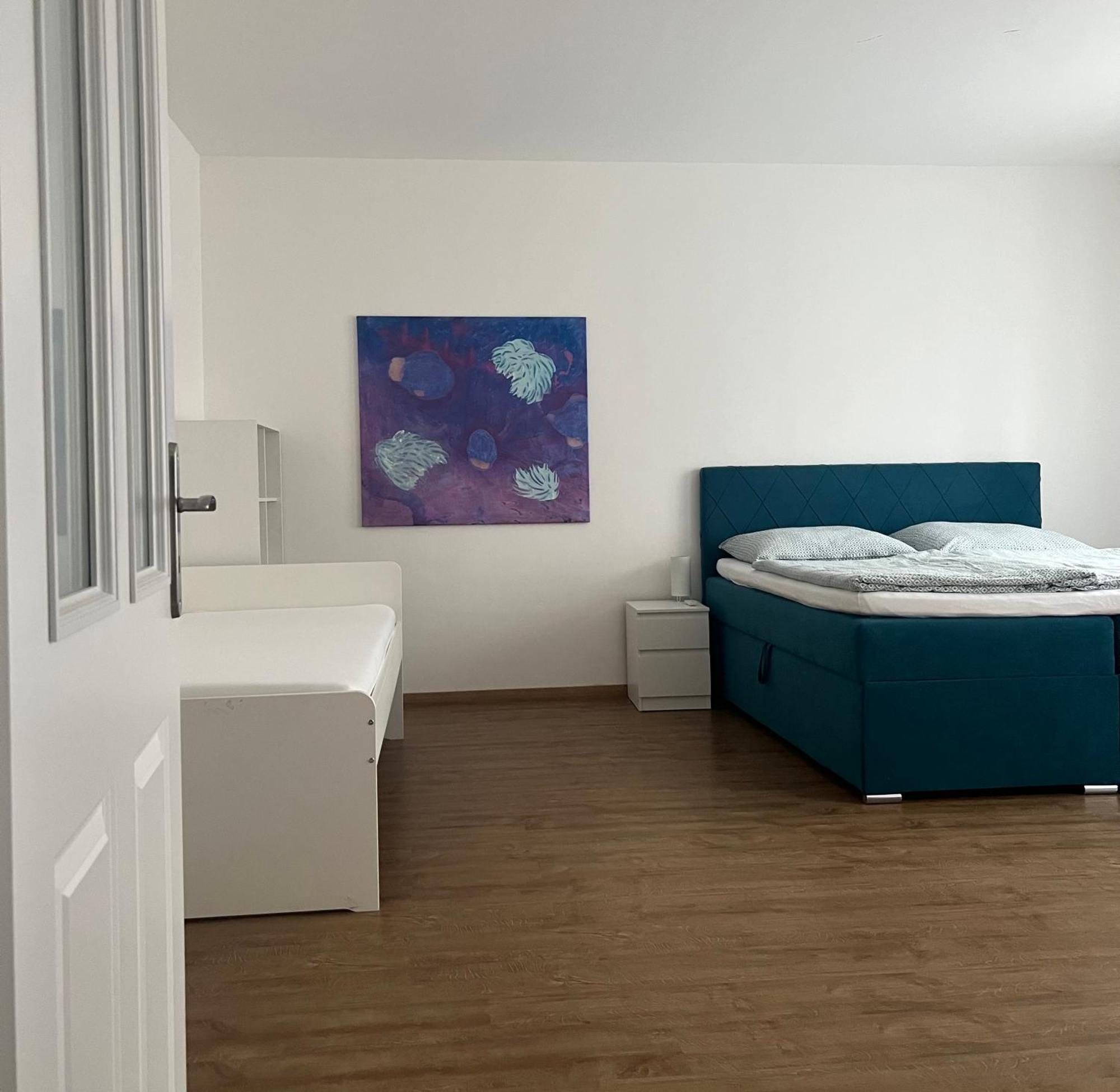 Art Apartment Телч Экстерьер фото